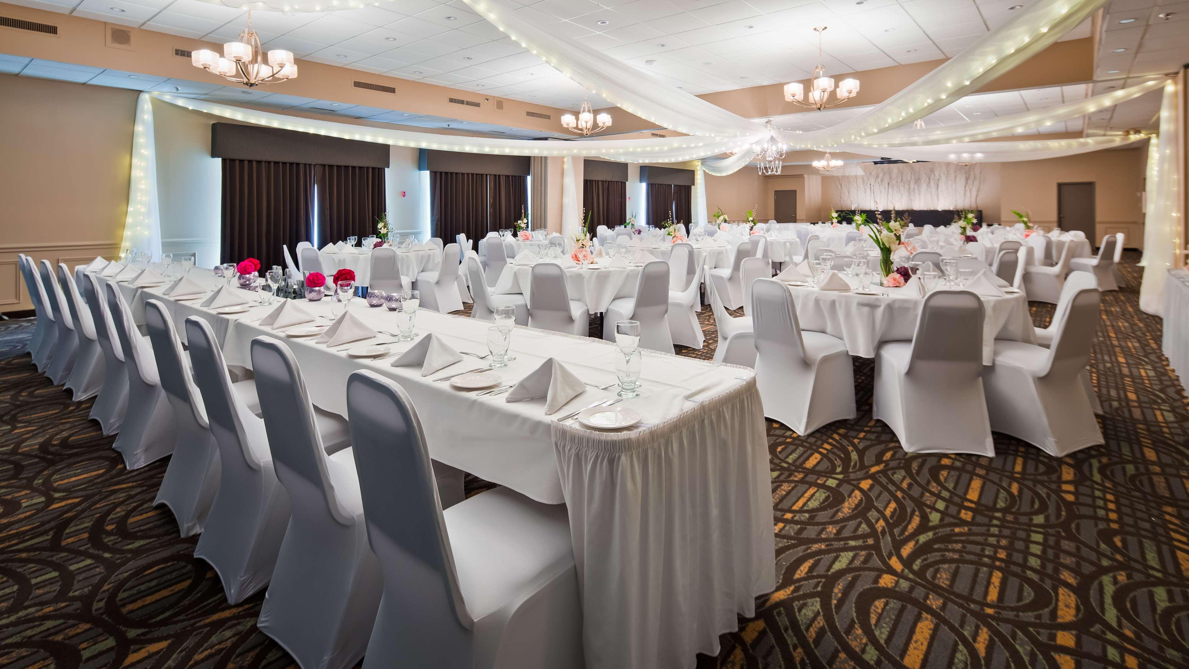 Best Western Pembroke Inn & Conference Centre Удобства фото