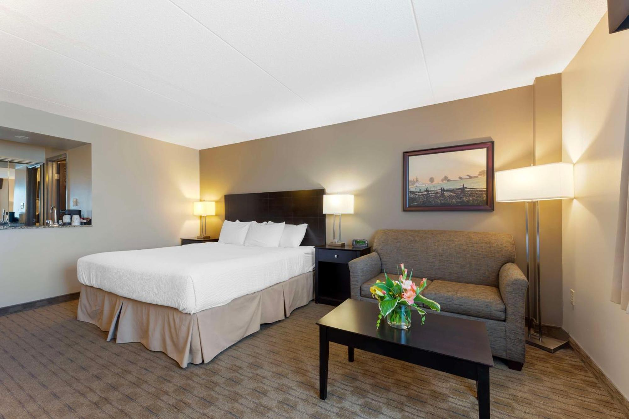 Best Western Pembroke Inn & Conference Centre Экстерьер фото