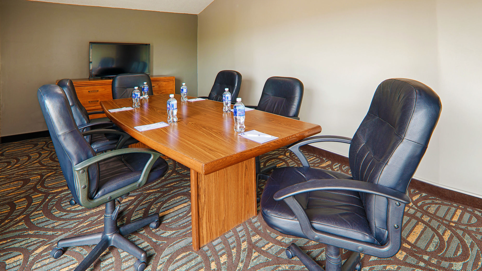 Best Western Pembroke Inn & Conference Centre Бизнес фото
