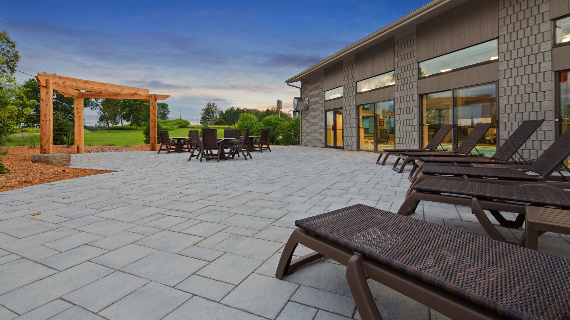 Best Western Pembroke Inn & Conference Centre Экстерьер фото